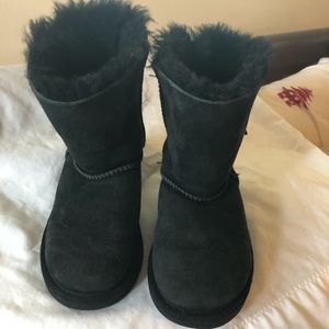 Little girls UGGs size 11 in good Condition